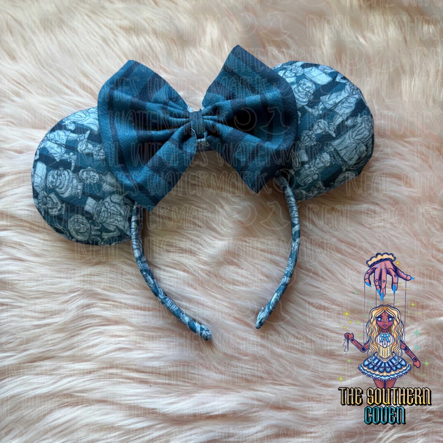 Holden Ears - Mansion Ghosts (with bow)
