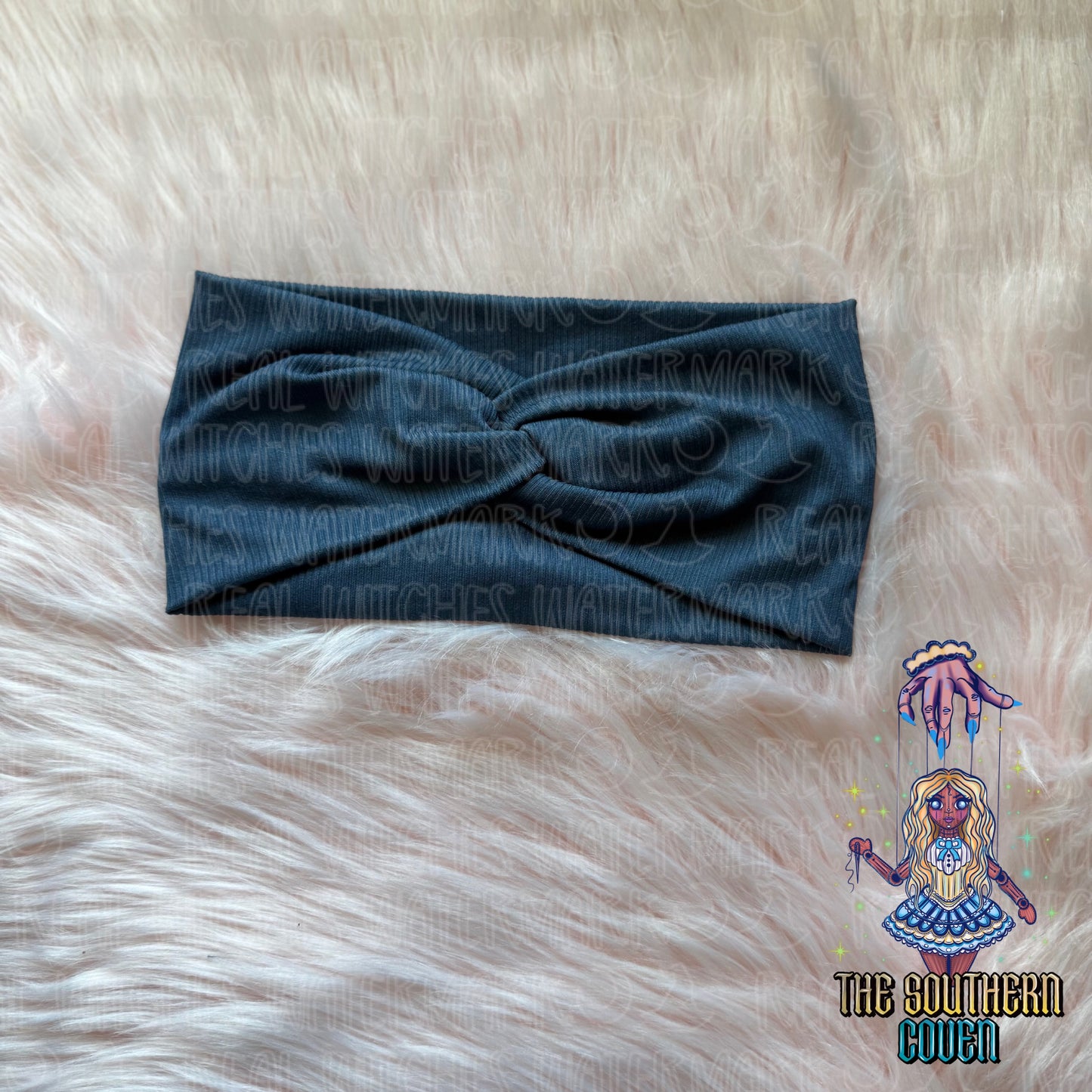 Maggie - Navy (Chunky)